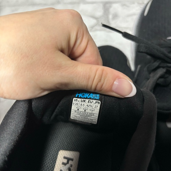 Black hoka running shoes men size 9 - Picture 5 of 5